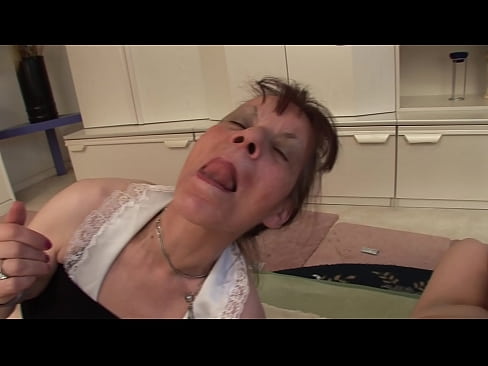 ❤️ Dúas avoas e un avó fan un trío ❤ Porno ruso na pornografía gl.hdporn24.ru
