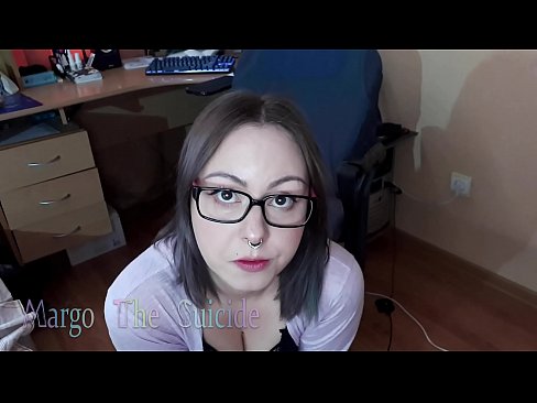❤️ Moza sexy con lentes chupa un consolador profundamente ante a cámara ❤ Porno ruso na pornografía gl.hdporn24.ru
